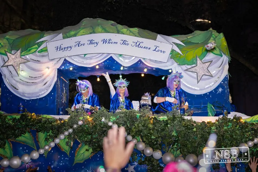 Knights of Babylon & Krewe of Muses in Uptown New Orleans, photo 9