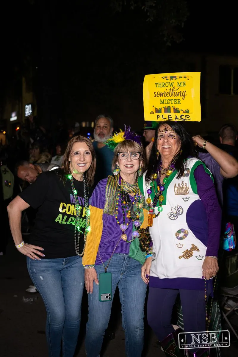 Knights of Babylon & Krewe of Muses in Uptown New Orleans, photo 10
