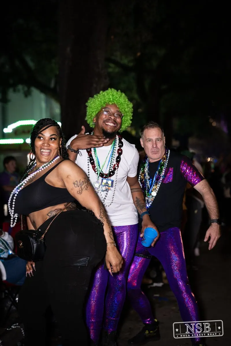 Knights of Babylon & Krewe of Muses in Uptown New Orleans, photo 14