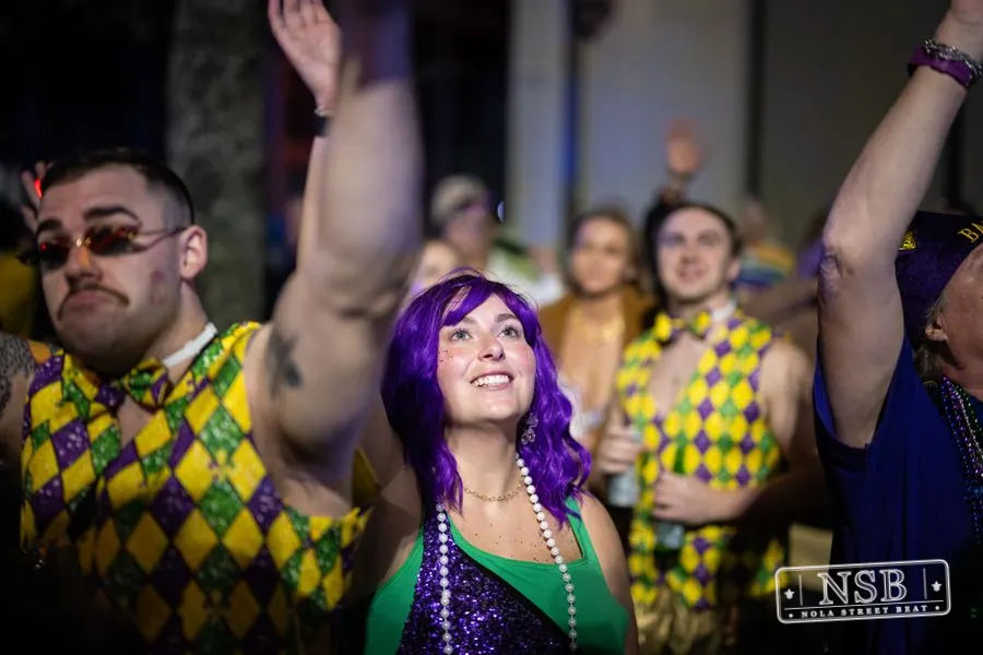 Knights of Babylon & Krewe of Muses in Uptown New Orleans, photo 16