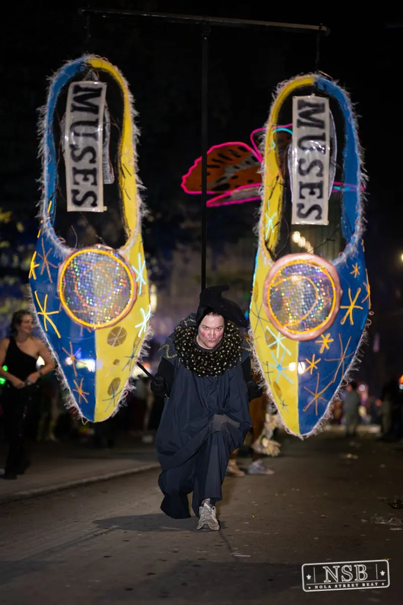 Knights of Babylon & Krewe of Muses in Uptown New Orleans, photo 25