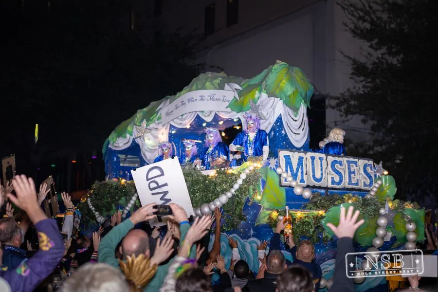 Knights of Babylon & Krewe of Muses in Uptown New Orleans, photo 34