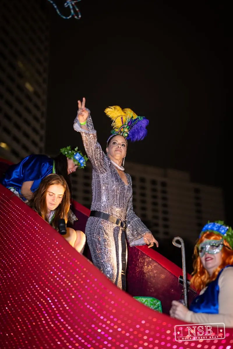 Knights of Babylon & Krewe of Muses in Uptown New Orleans, photo 39
