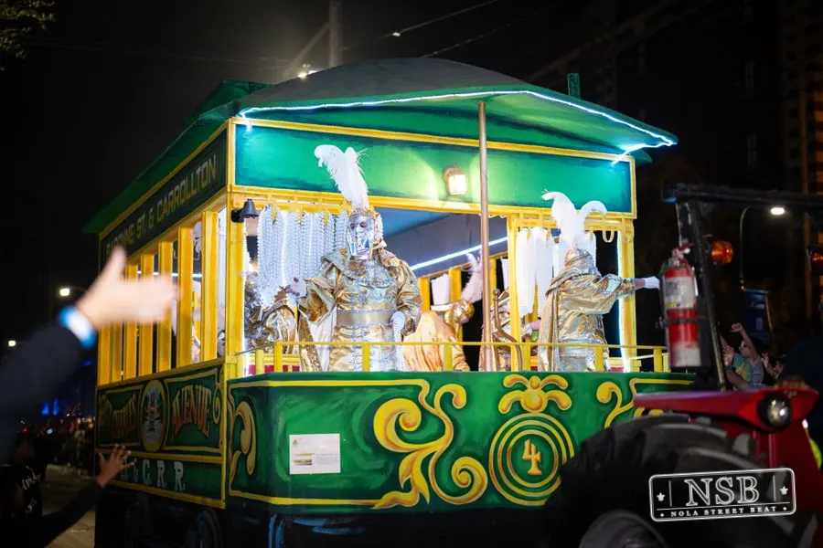 Knights of Babylon & Krewe of Muses in Uptown New Orleans, photo 48