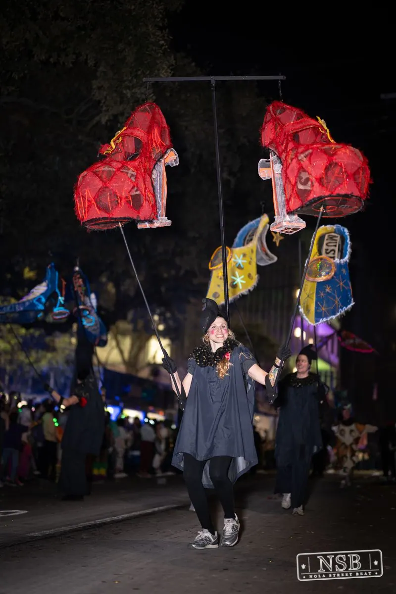Knights of Babylon & Krewe of Muses in Uptown New Orleans, photo 67
