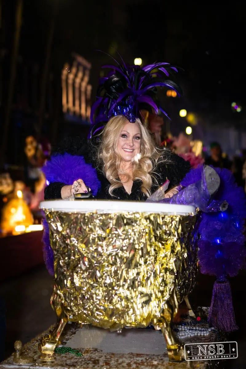 Knights of Babylon & Krewe of Muses in Uptown New Orleans, photo 92