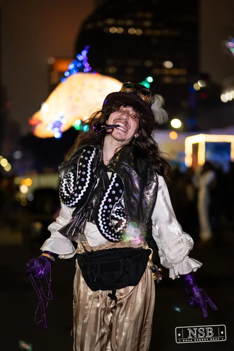 Knights of Babylon & Krewe of Muses in Uptown New Orleans, photo 93