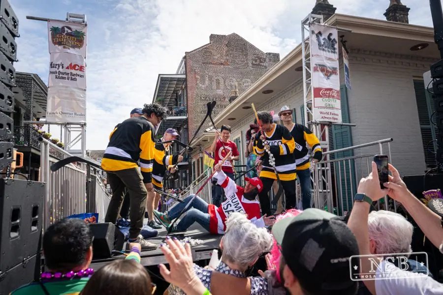 Mardi Gras Day: Costume Contest in New Orleans, Louisiana, photo 11