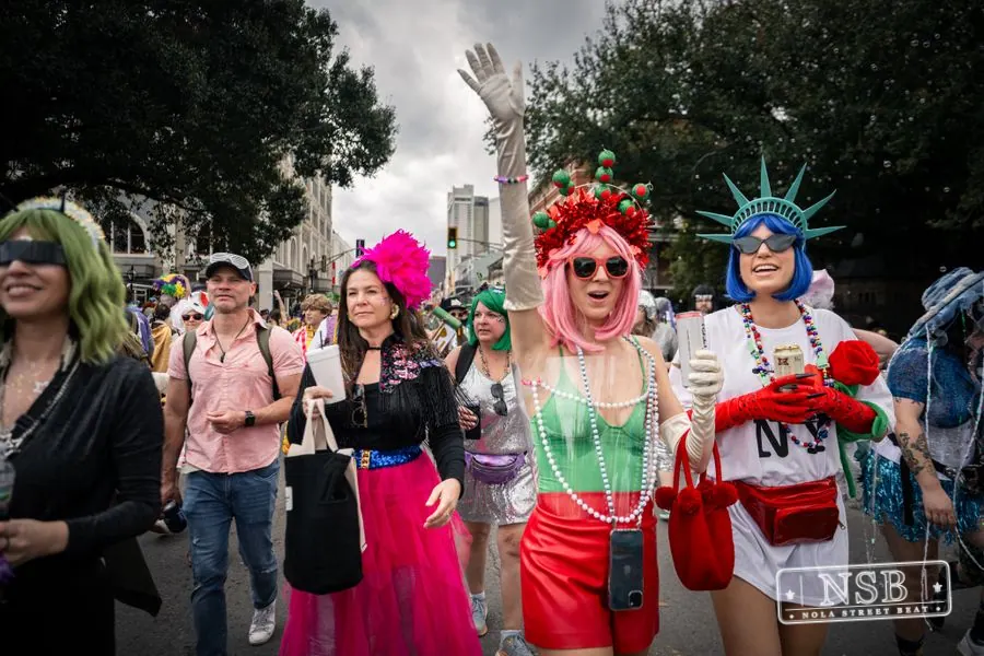 Mardi Gras Day: Costumes Around the City in New Orleans, Louisiana, photo 18