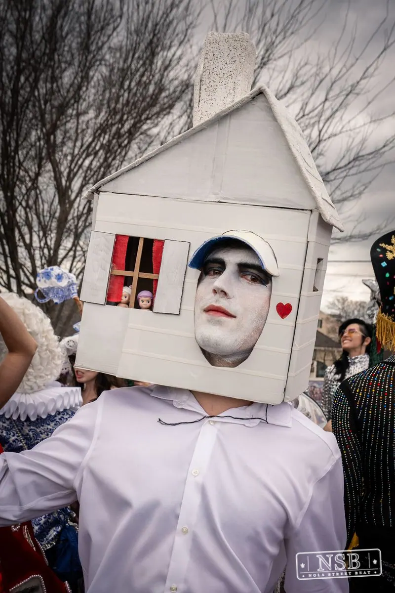 Mardi Gras Day: Costumes Around the City in New Orleans, Louisiana, photo 36