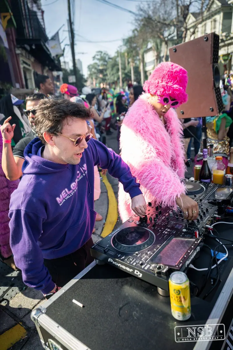 Mardi Gras Day: Costumes Around the City in New Orleans, Louisiana, photo 77