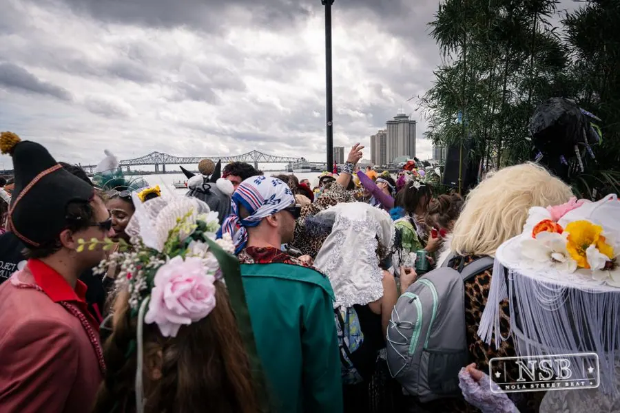 Mardi Gras Day: Costumes Around the City in New Orleans, Louisiana, photo 97