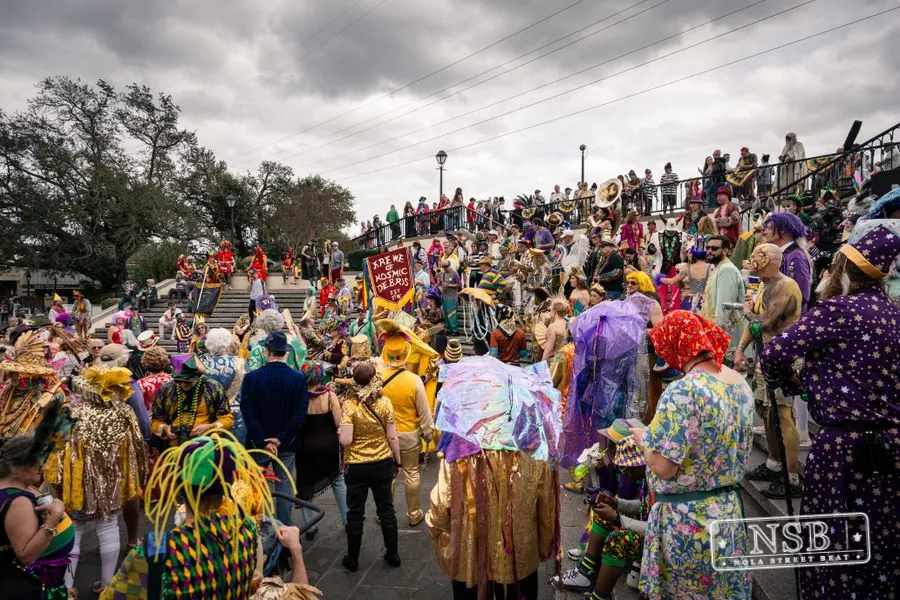 Mardi Gras Day: Costumes Around the City in New Orleans, Louisiana, photo 98