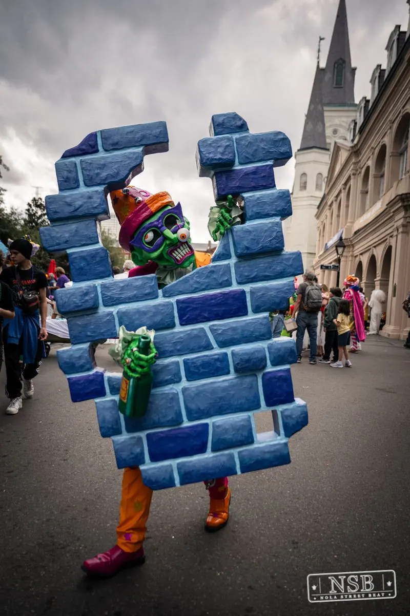 Mardi Gras Day: Costumes Around the City in New Orleans, Louisiana, photo 131