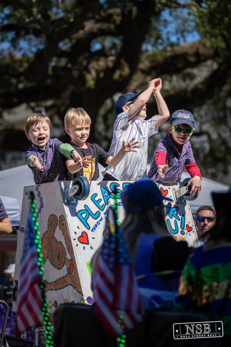 Krewe of Pontchartrain in Uptown New Orleans, photo 2