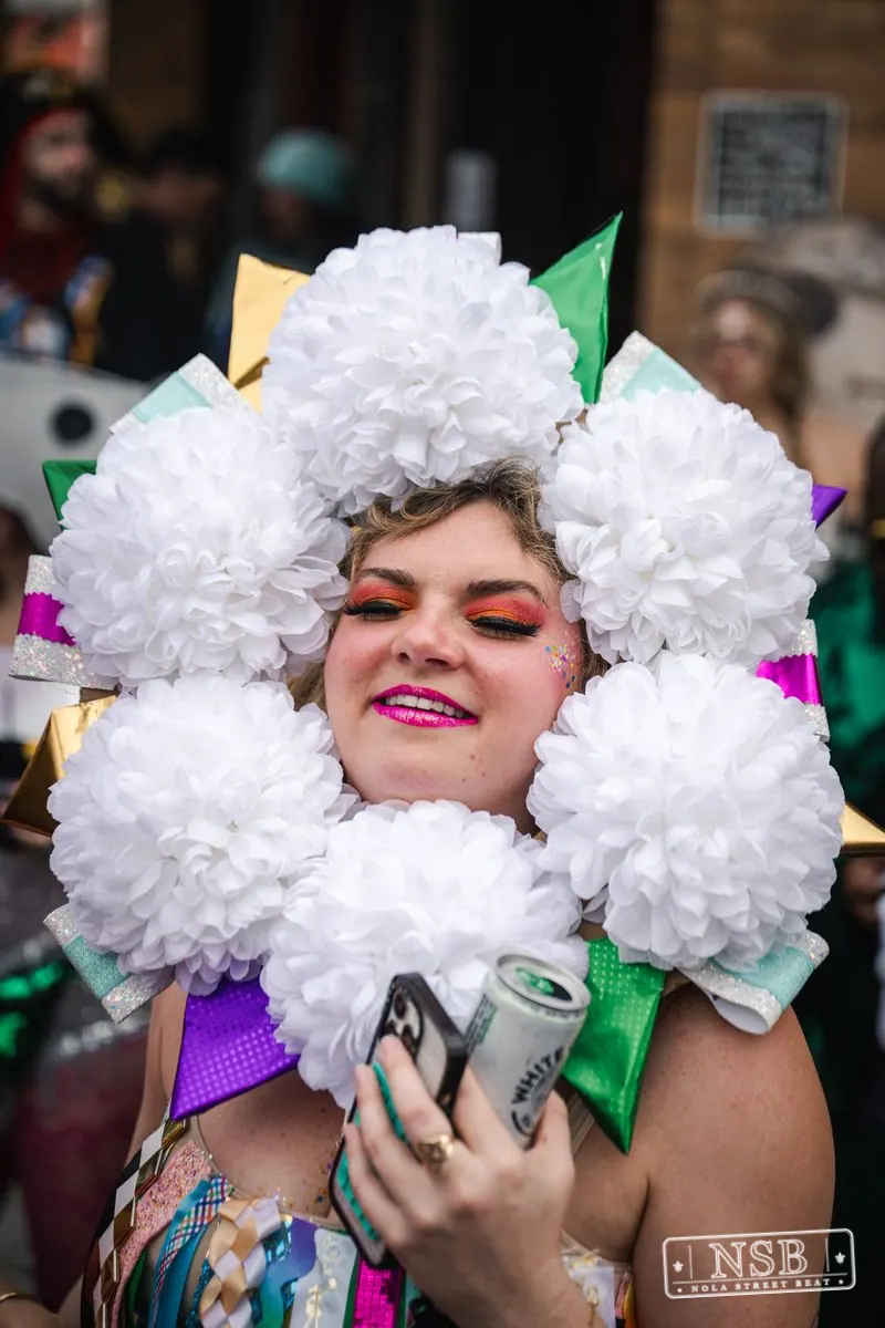 Mardi Gras Day: Marigny Street Costumes in Faubourg Marigny, New Orleans, photo 23