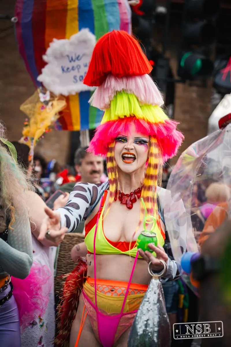 Mardi Gras Day: Marigny Street Costumes in Faubourg Marigny, New Orleans, photo 25