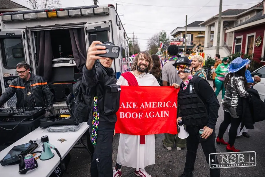 Mardi Gras Day: Marigny Street Costumes in Faubourg Marigny, New Orleans, photo 32
