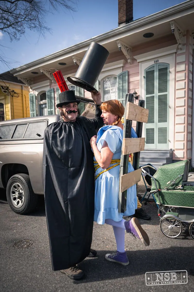 Mardi Gras Day: Marigny Street Costumes in Faubourg Marigny, New Orleans, photo 42