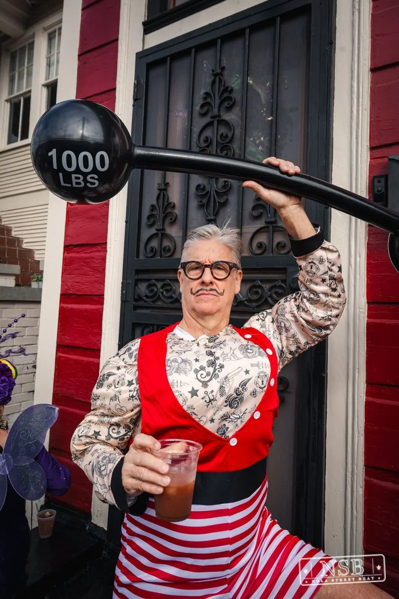 Mardi Gras Day: Marigny Street Costumes in Faubourg Marigny, New Orleans, photo 54