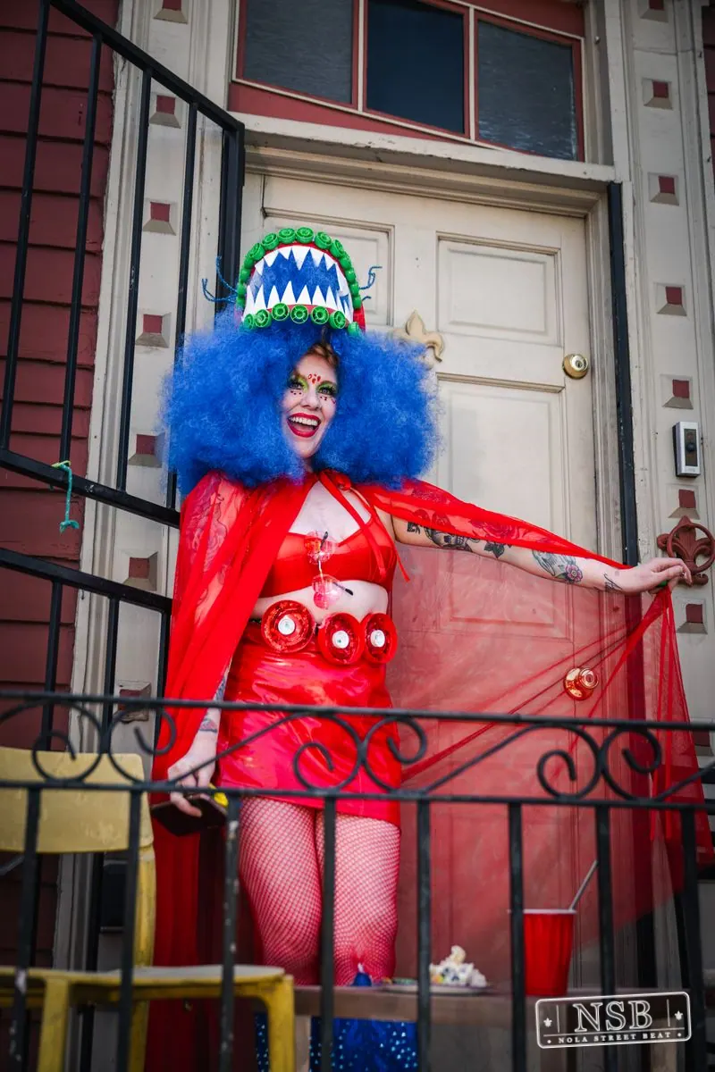Mardi Gras Day: Marigny Street Costumes in Faubourg Marigny, New Orleans, photo 60