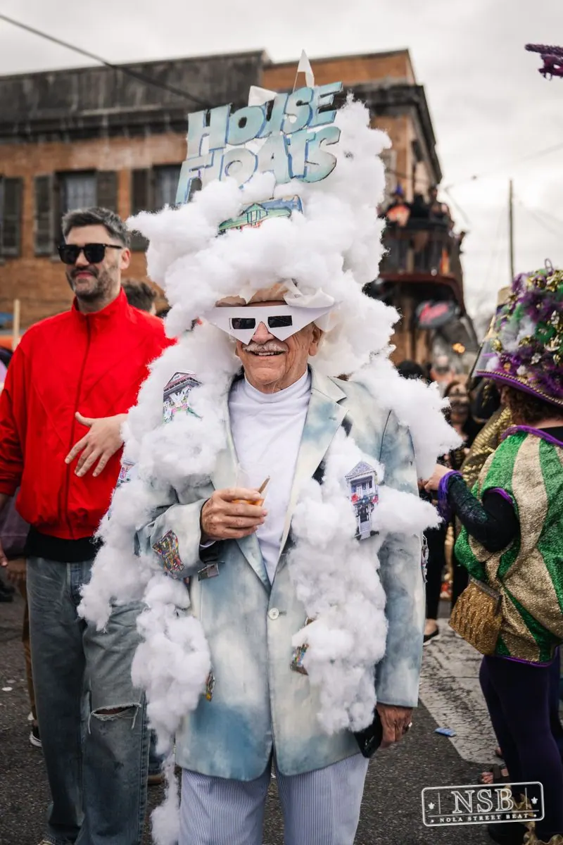 Mardi Gras Day: Marigny Street Costumes in Faubourg Marigny, New Orleans, photo 67